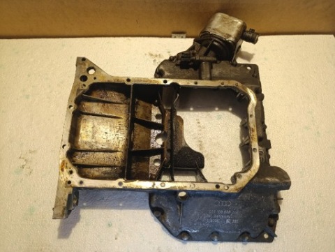 ПІДДОН ВЕРХНЯ ЗАПЧАСТИНА A6 C5 2.4 V6 BDV 078103603AM 
