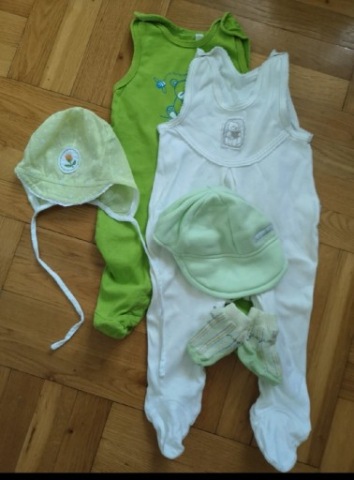 Paczka ciuszki dla niemowlaczka zielone śpioszki kaftaniki czapeczki 24 hm
