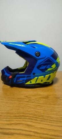 ПРОДАМ ШОЛОМ KENNY TRACK РОЗМІР S (55-56 ) 