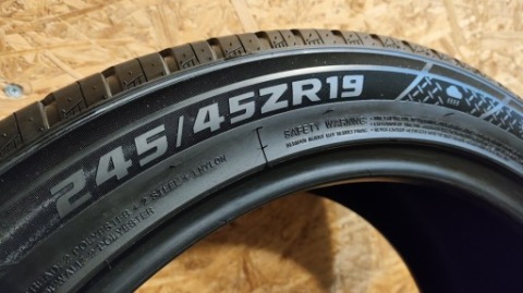 ШИНИ ВСЕСЕЗОННІ 245/45/R19 2024 R. 6MM 