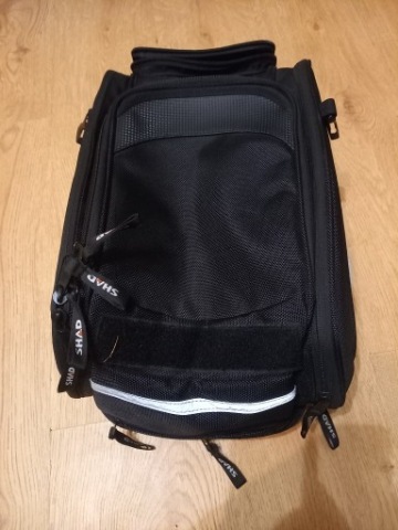 СУМКА TANKBAG SHAD NA МАГНИТ 
