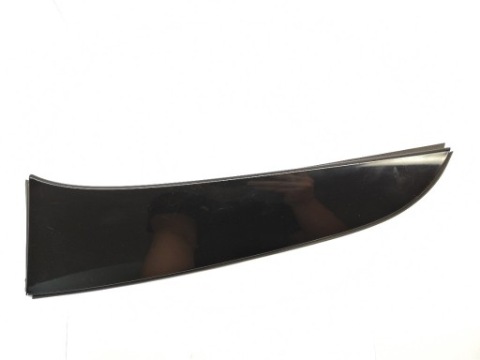 ЗАХИСТ ОБТІЧНИК НАКЛАДКА ЛІВА КРИШКИ БАГАЖНИКА MERCEDES C W205 A2057900388 