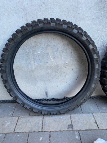 Motoz Tractionator RallZ 90/90-21