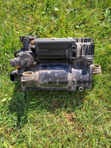 MERCEDES W211 W220 КОМПРЕСОР AIRMATIC 2113200304 