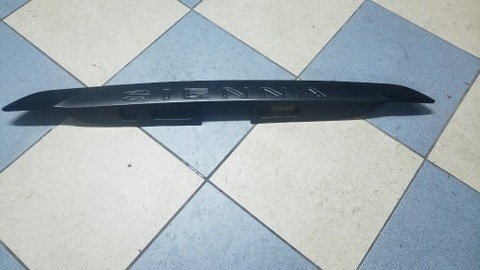 TOYOTA SIENNA TAPAOBJETIVO TRASERA KLAPT 76811-08010  