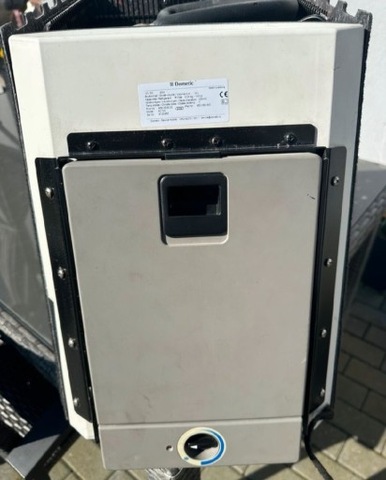 AUDI A8 S8 D3 4E REFRIGERATOR  