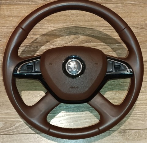 КОРИЧНЕВА КЕРМО БАГАТОФУНКЦІЙНА I ПОДУШКА SKODA OCTAVIA SUPERB 2 I 2FL 