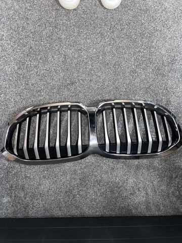 REJILLA DE RADIADOR PARA BMW 118I (F40)  