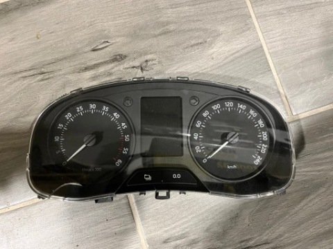 ПРИБОРНА ПАНЕЛЬ SKODA RAPID 5JA920800C 