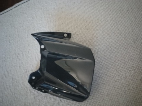 YAMAHA R1 RN12 04-06 КРИЛО ЗАД 