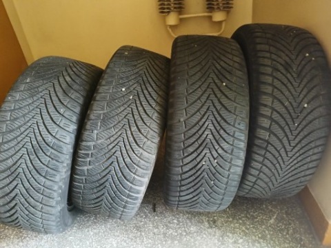 4 ШИНЫ KUMHO SOLUS 4S 215/45/16 