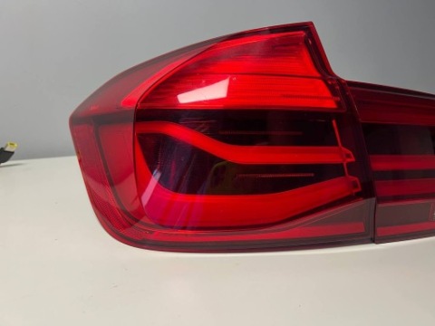 ЗАДНІ ФАРИ BMW F30 330I LCI 