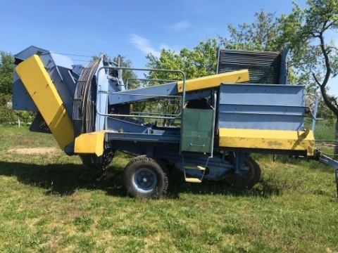 Kombajn Ziemniaczany Anna Z-644 w dobrym stanie
