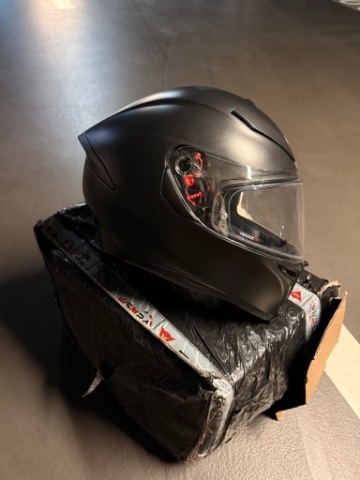 ШОЛОМ МОТОЦИКЛЕТНИЙ AGV K5 S ЧОРНИЙ M/L 