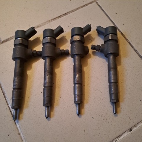 NOZZLES  1.9 0445110068 OPEL,FIAT,SAAB 4 PIECES  