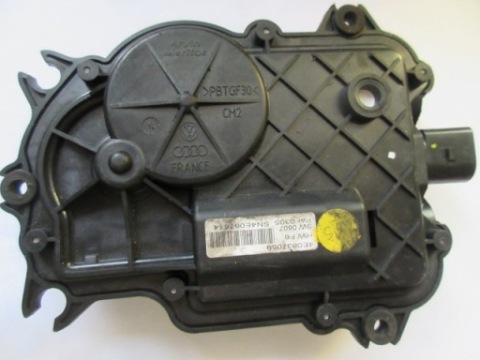 МОТОРЧИК ЗАМКА КРОНШТЕЙН DOCIAGANIA ДВЕРІ AUDI A8 D3 4E0837059 4E0 837 059 