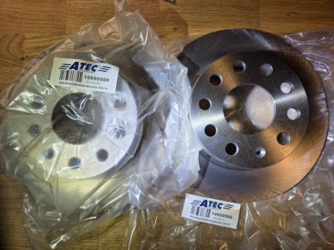 ДИСКОМ ГАЛЬМІВНОЮ AUDI A3(8P1)/SEAT ALTEA (5P1) /LEON (1P1)/TOLEDO 3 