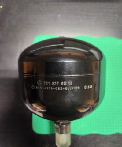 MERCEDES-BENZ OE A2213270215 АКУМУЛЯТОР ТИСКУ 