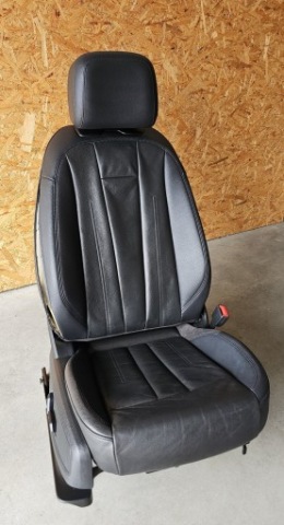 AUDI A4 B9 СИДІННЯ ПРАВИЙ ПЕРІД США ШКІРА 4M0959339 