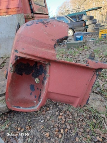 КРИЛО MERCEDES W115 