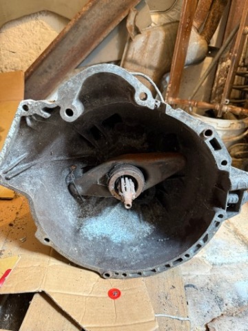 КОРОБКА ПЕРЕДАЧ BMW E34 E28 E32 535 735 КОРОБКА ПЕРЕДАЧ 2600130291 GETRAG 