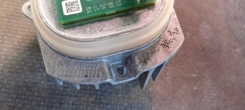 ПЕРЕТВОРЮВАЧ МОДУЛЬ LED (СВІТЛОДІОД) ЇЖАК ПРАВИЙ MERCEDES 166 GLA 305715307 