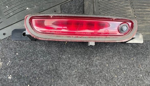 TERCERO LUZ LUZ DE FRENADO LANCIA THEMA CHRYSLER 300  