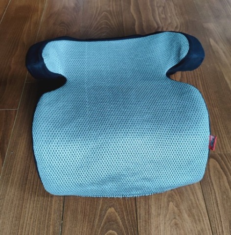 КРІСЛО АВТО ПІДСТАВКА ДЛЯ ДІТЬМИ O WADZE 15-36 KG SZARO-CZARNY 