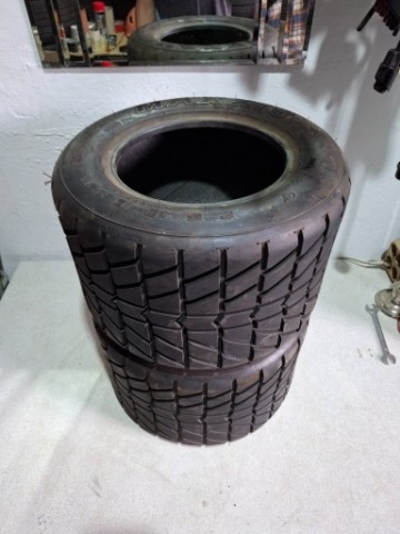 2 ШТУКИ ШИН MAXXIS 225/40-10 32N 