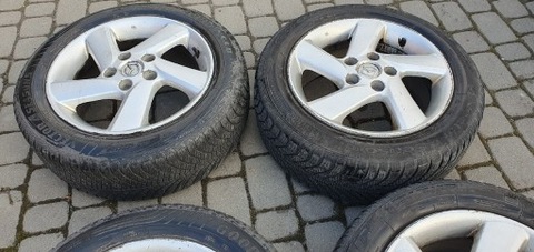 NEUMÁTICOS CALOROCZNE GOODYEAR MAZDA 6 DISCOS DE ALEACIÓN LIGERA (DE TITANIO)  