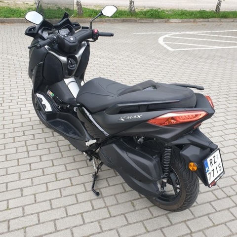 МОТОЦИКЛА, СКУТЕРА - YAMAHA X-MAX TECH 300