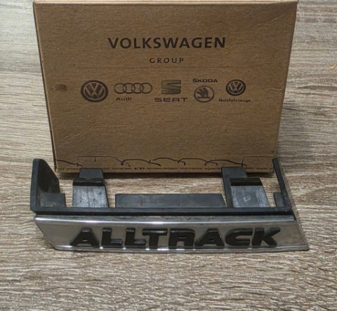 ЕМБЛЕМА ЗНАЧОК РЕШІТКА РАДІАТОРА VW ПАСАТ B8 ALLTRACK 3G0853948 