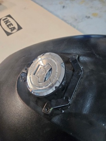 TANK FUEL VTX 1800 