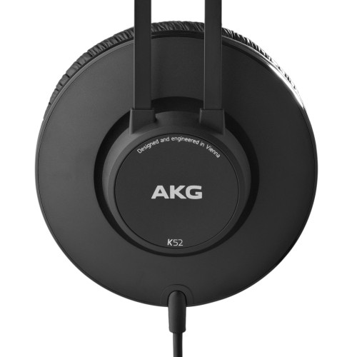 AKG K52 Наушники закрытого типа.