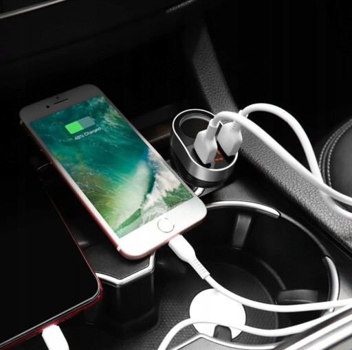 Разветвитель автомобильного прикуривателя HOCO с ЖК-дисплеем + 2xUSB 3.1A Z29