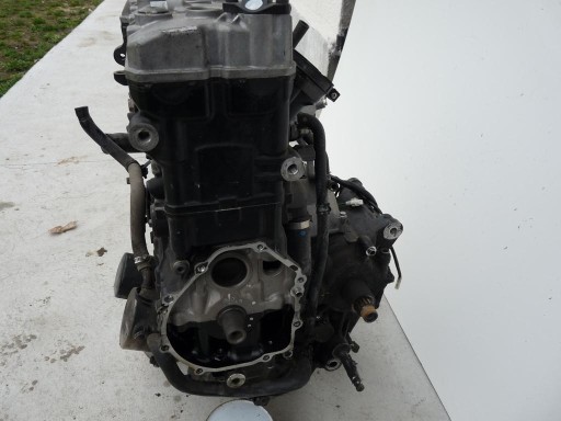 ГОЛОВКА ДВИГАТЕЛЯ SUZUKI GSR 600 2007 г.