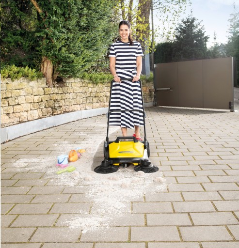 Подметальная машина Karcher S4 Twin, широкая, 68 см, две боковые щетки