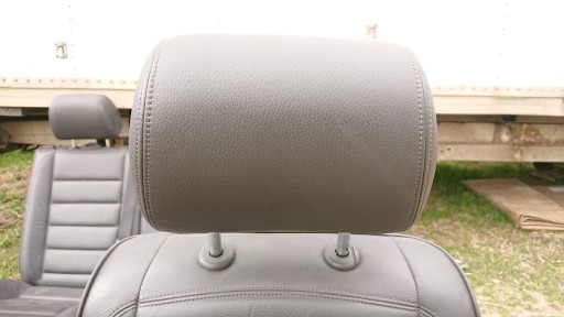 ПЕРЕДНИЕ СИДЕНИЯ VW TOUAREG, ЧЕРНАЯ КОЖА