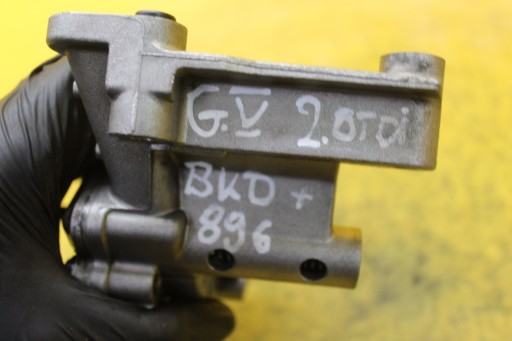 МАСЛЯНЫЙ НАСОС GOLF V 2.0TDI BKD 03G115105