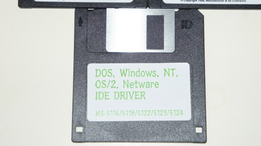 Дискеты 5 шт. MACH64 Windows MPEG драйверы.
