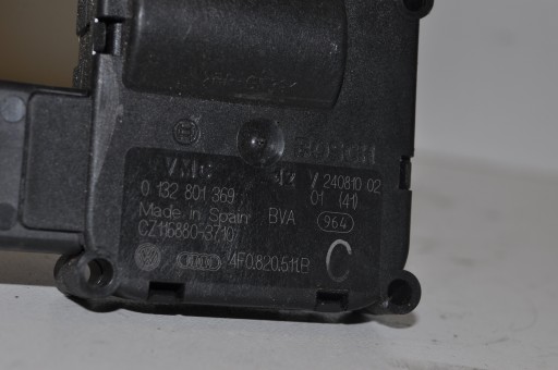 МОТОР ОБОГРЕВАТЕЛЯ AUDI 0132801359 4F0820511A