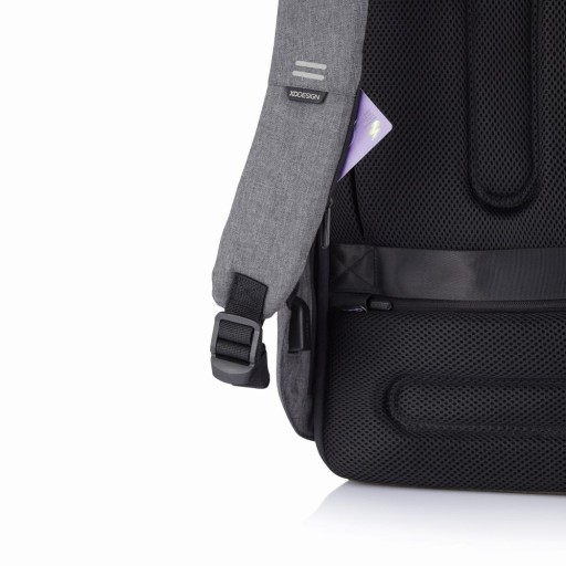 Plecak Antykradzieżowy na laptop 17” XD Design Bobby Hero XL P705.712
