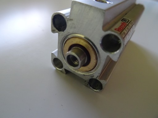 ПНЕВМАТИЧЕСКИЙ ЦИЛИНДР REXROTH 0670 MNR 0822010615