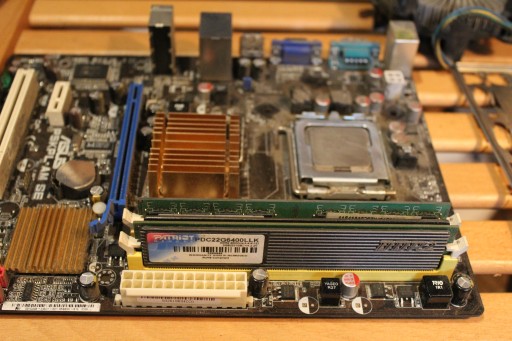 Материнская плата ASUS P5KPL-AM