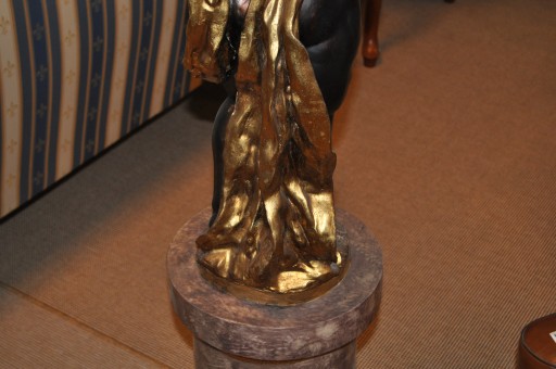 LAMPA Z MURZYNKIEM , FIGURA NA POSTUMENCIE 2 M