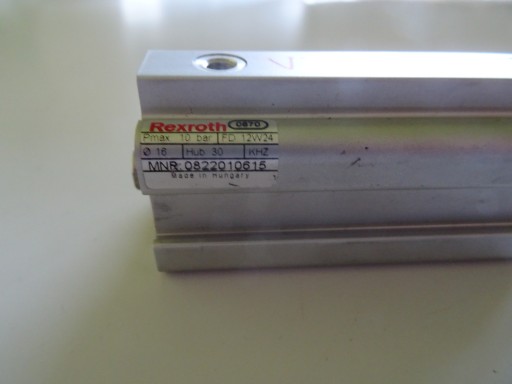 ПНЕВМАТИЧЕСКИЙ ЦИЛИНДР REXROTH 0670 MNR 0822010615