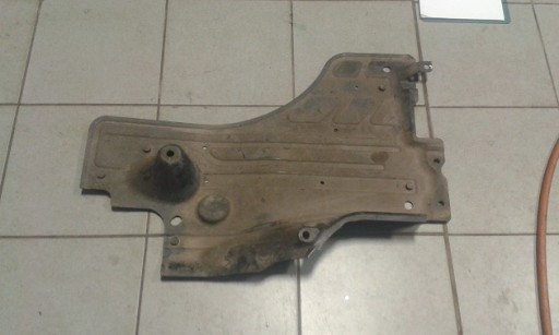 НИЖНЯЯ КРЫШКА VOLVO XC60 312000365RH