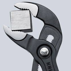РЕГУЛИРУЕМЫЕ ЩИПЦЫ COBRA ТРУБНЫЙ КЛЮЧ 150 мм KNIPEX