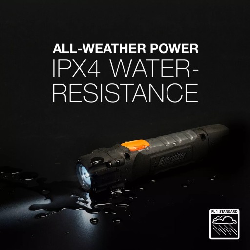 Ручной фонарик ENERGIZER в твердом футляре 2*AA 300 лм
