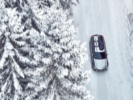 Thule 7106 EVO Багажник на крышу с балками на рейлингах